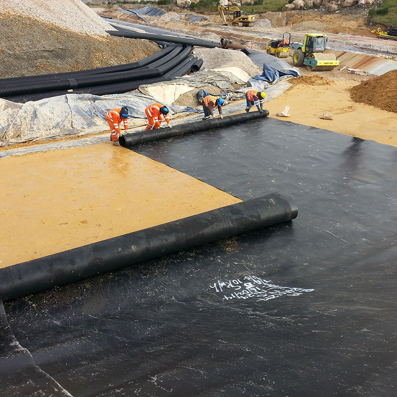 hdpe smooth geomembrane.jpg